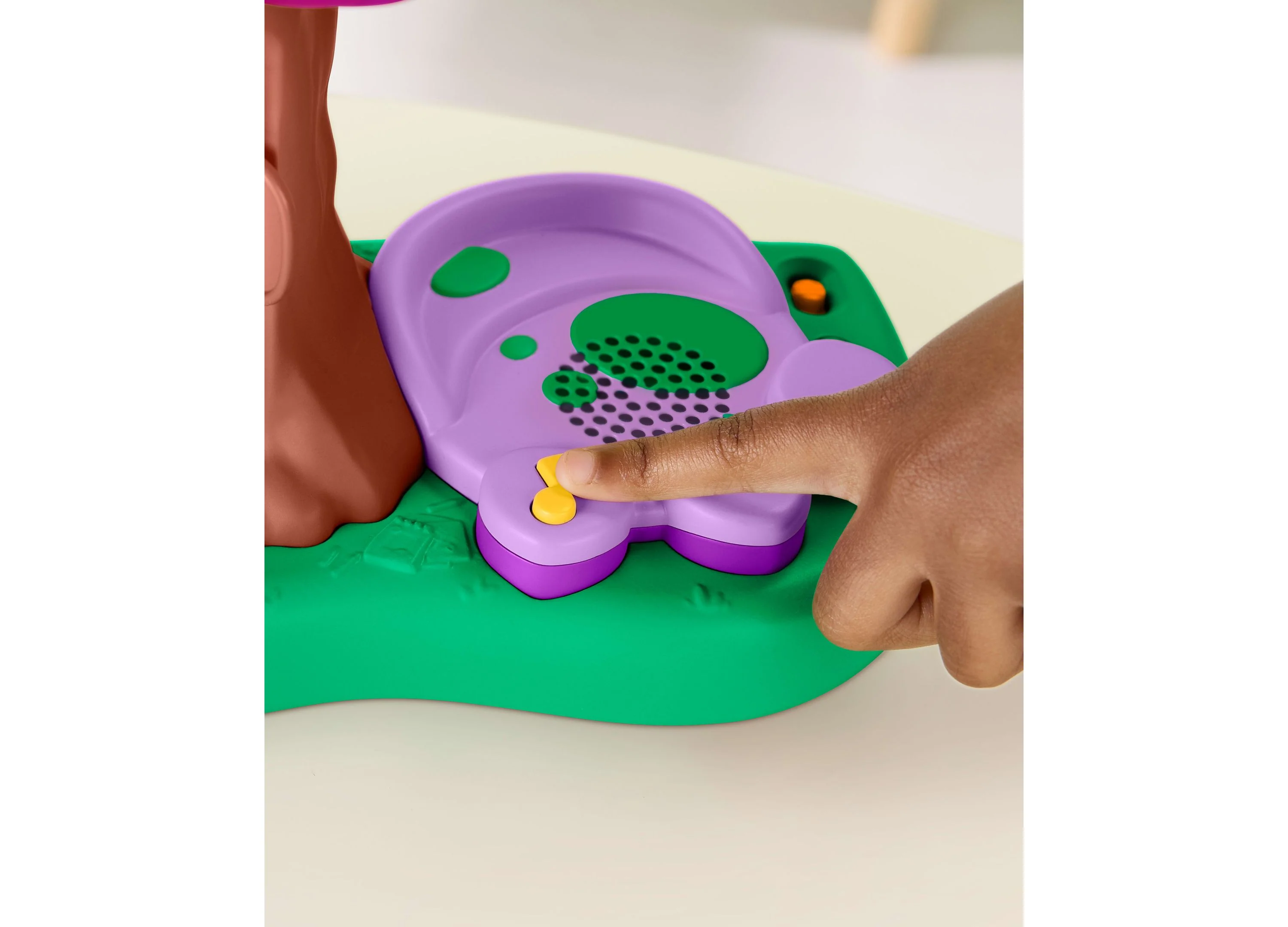 Fisher-Price Barney's World Lights & Sounds Treehouse Playset With Figures - Image 3
