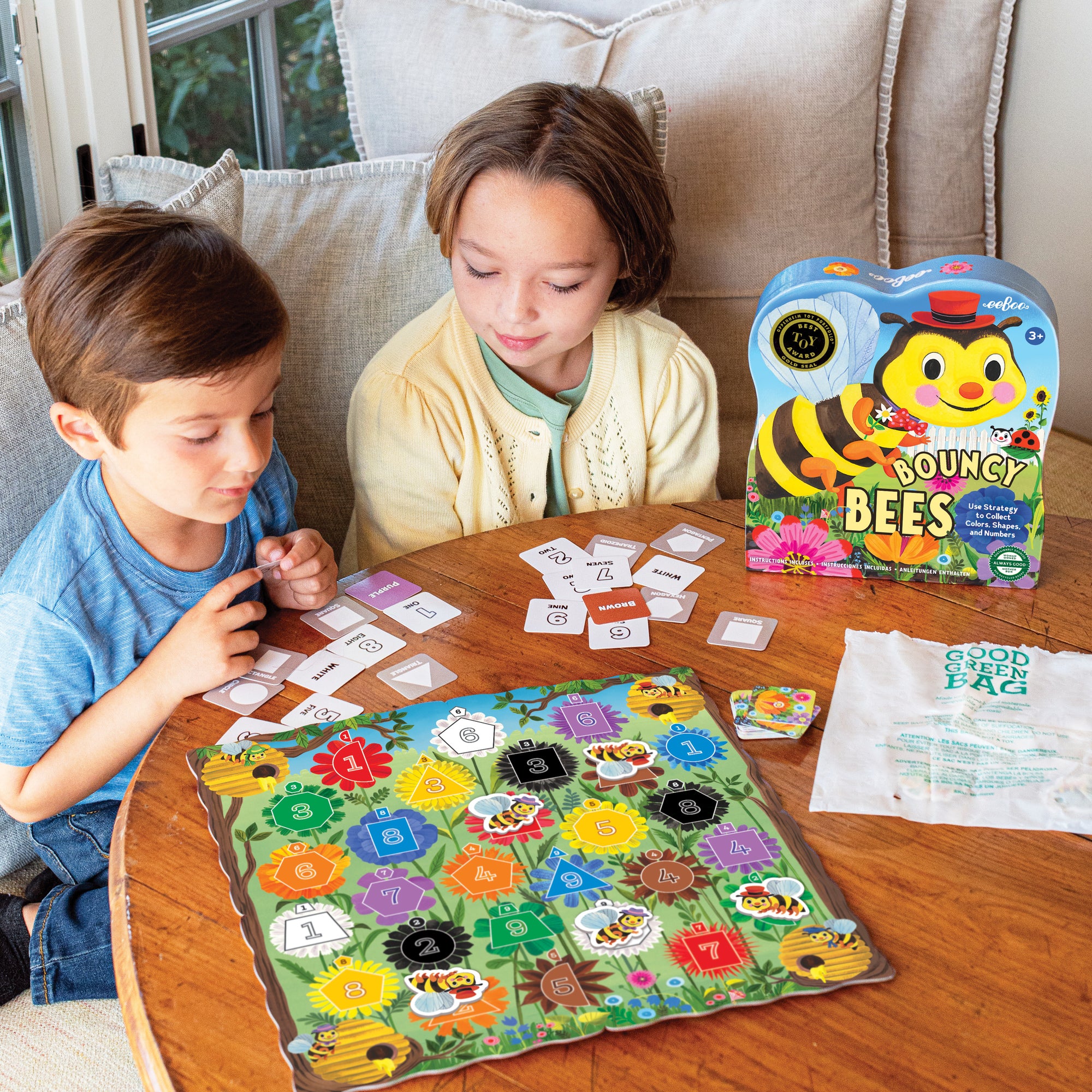 eeBoo Bouncy Bees Shaped Strategy Board Game - Image 5