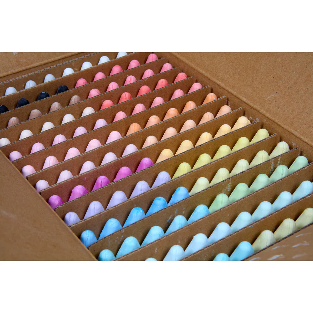 Crayola Bright & Bold Chalk Sticks - 130 Pack with 26 Colors - Image 5