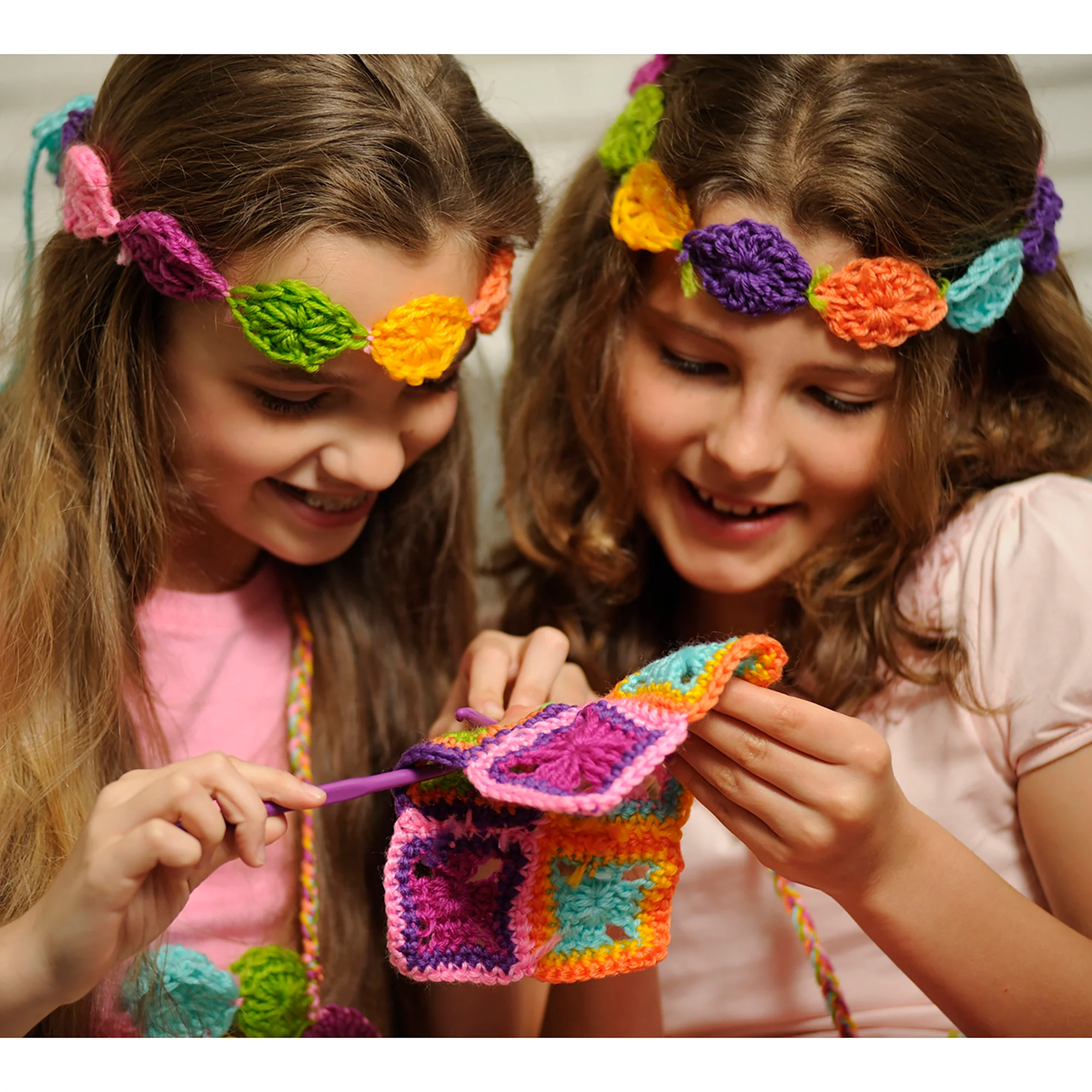 4M Easy-To-Do Crochet Starter Kit With Hooks, Yarn And Instructions - Image 4