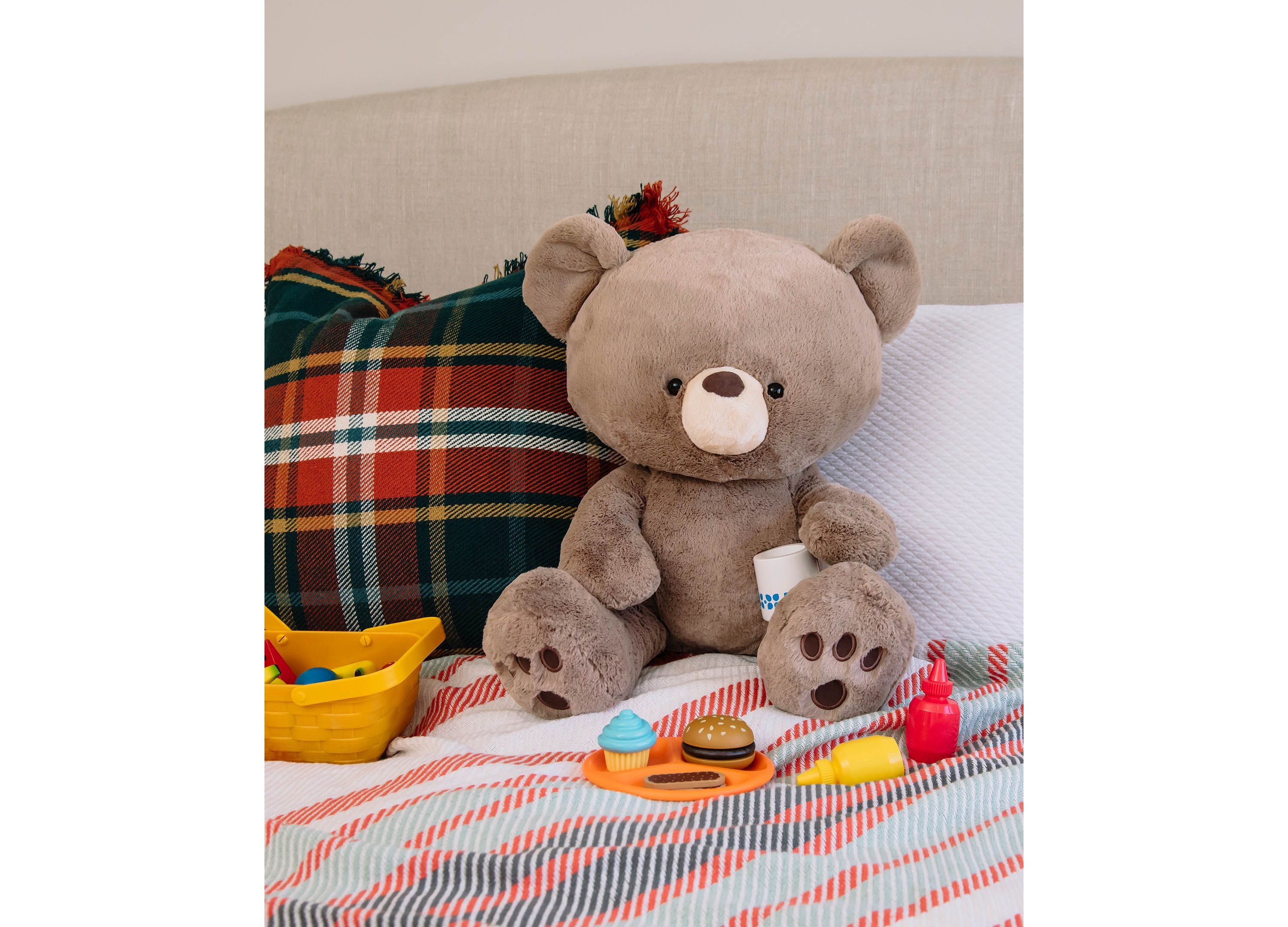 Gund Kai 23 inch Premium Plush Teddy Bear - Soft Beige - Image 5