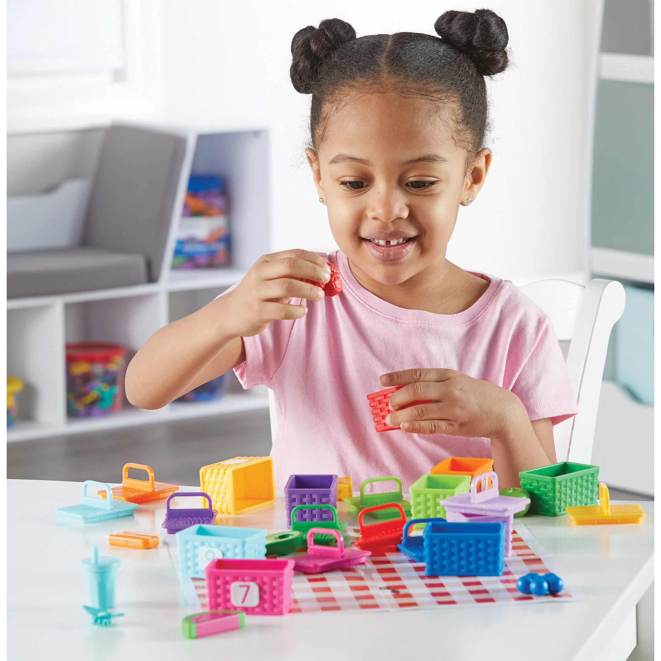 Learning Resources Sorting Picnic Baskets - Colorful Counting Fun - Image 6