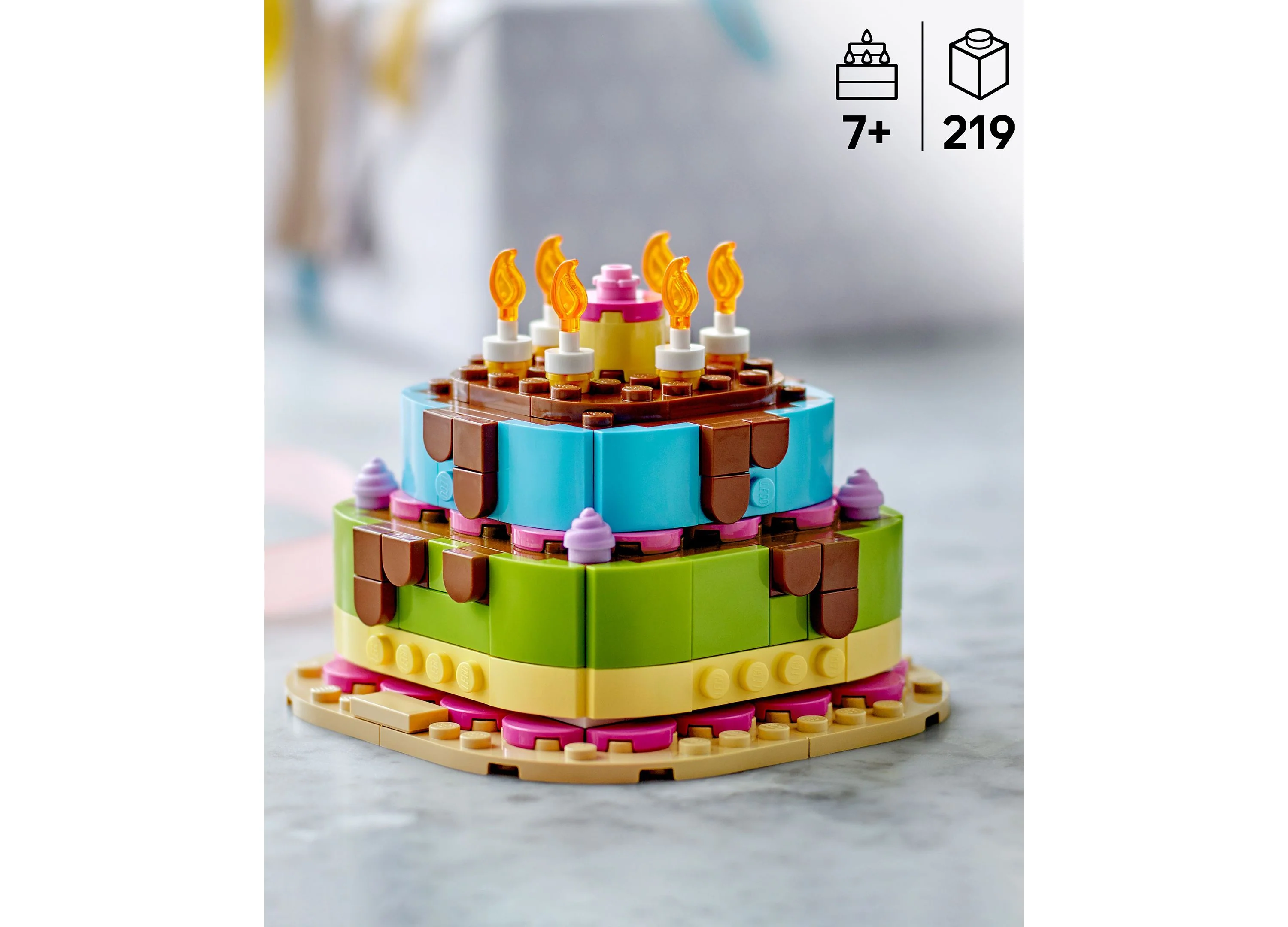 LEGO Birthday Party Cake Building Set 219 Pieces - Image 3