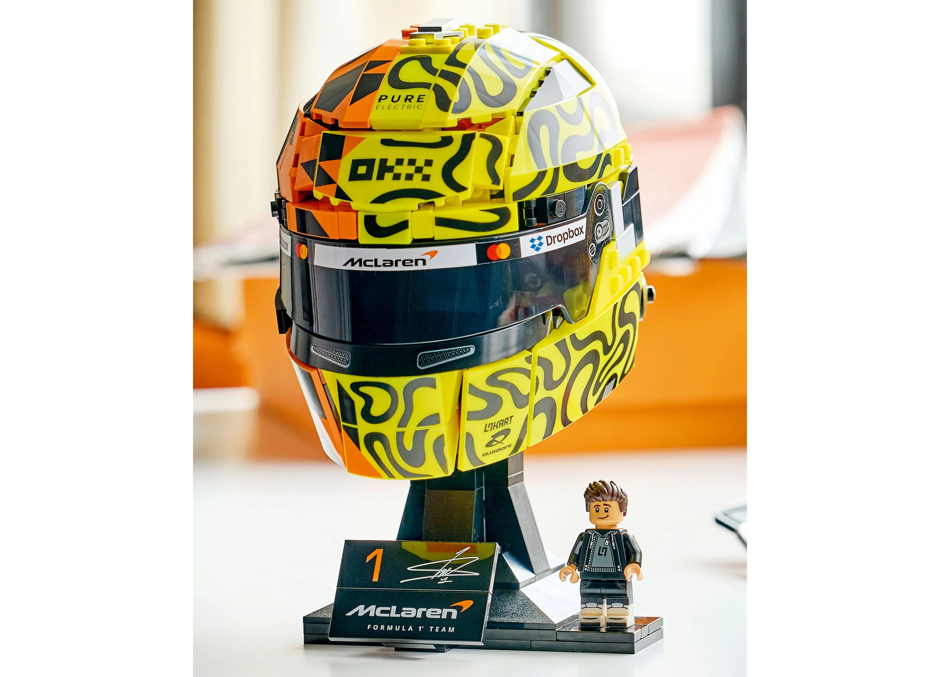 LEGO Editions McLaren F1 Team Lando Norris Helmet 793-Piece Collector's Building Set - Image 2