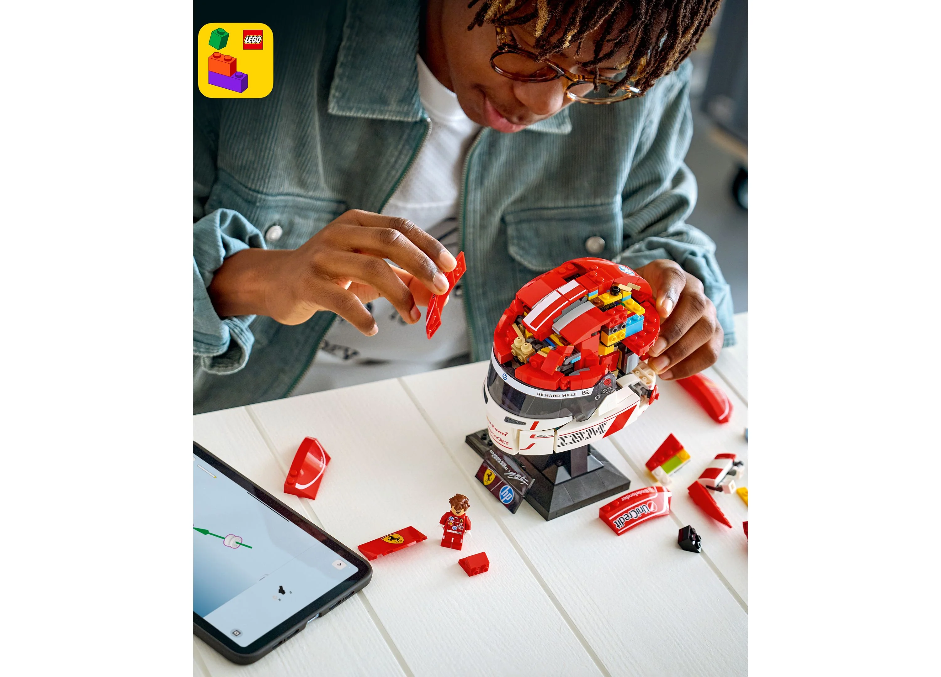 LEGO Editions Scuderia Ferrari Charles Leclerc Helmet Building Set, 886 Pieces - Image 3