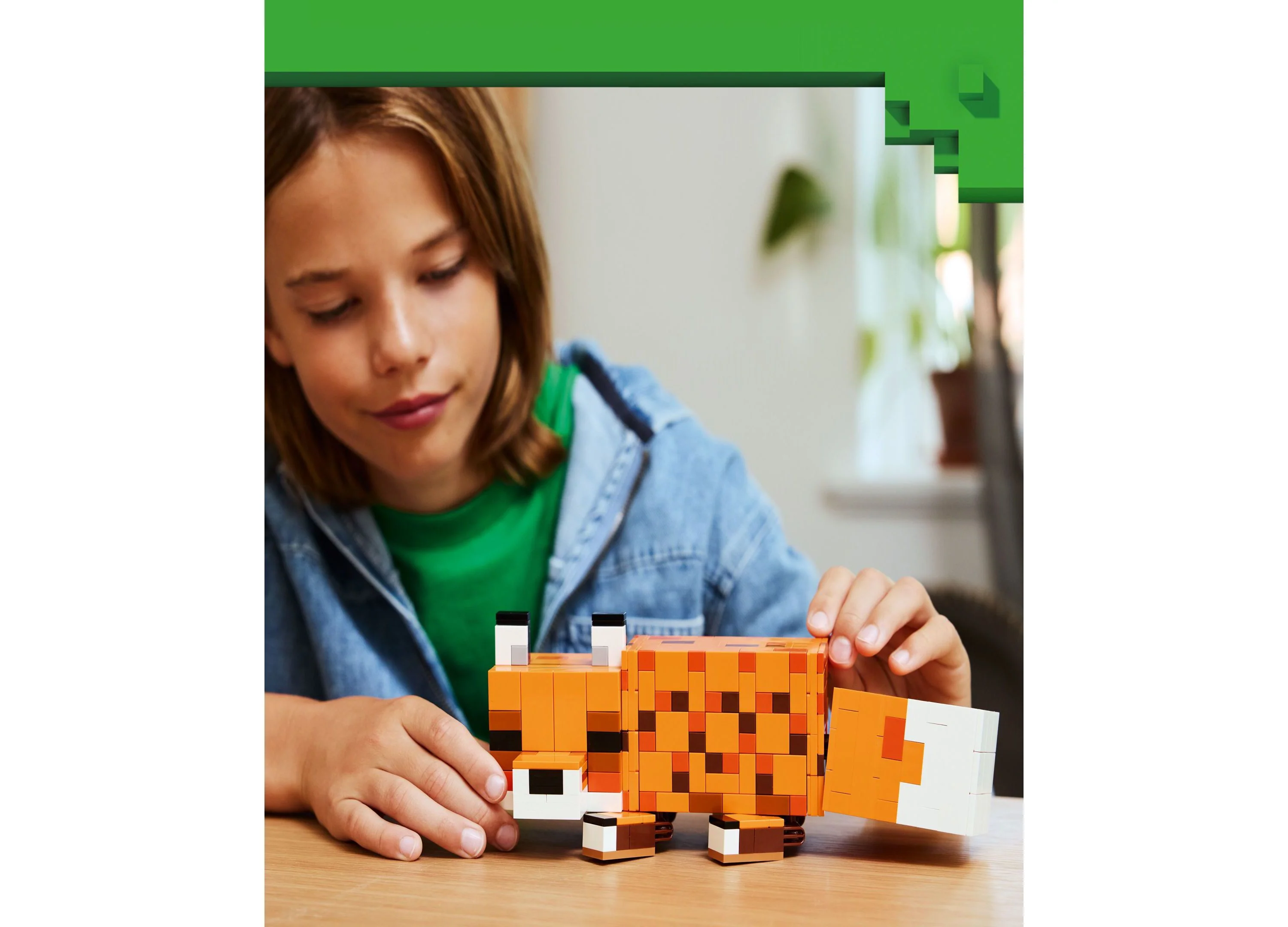 LEGO® Minecraft The Fox Lodge Adventure Set, 497 Pieces - Image 3