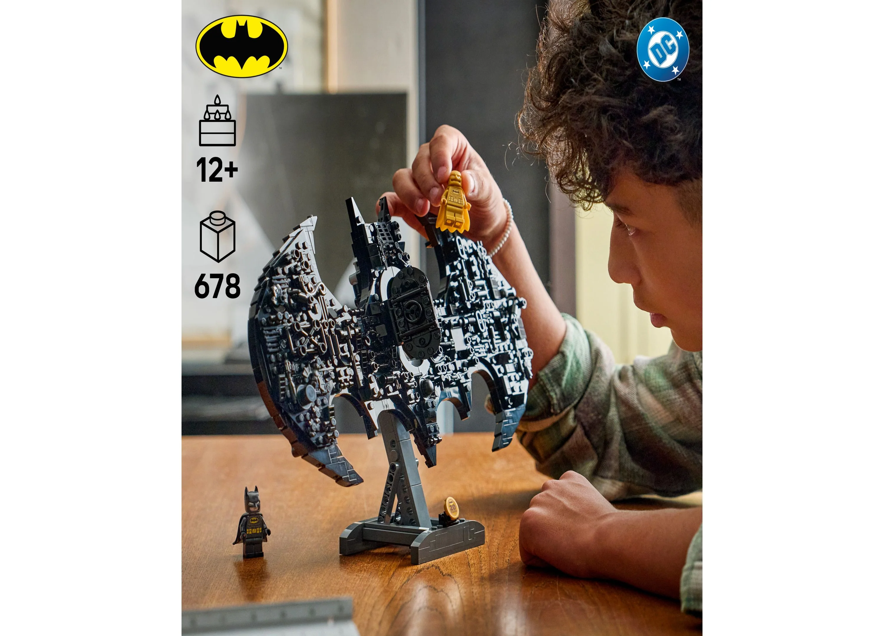 LEGO® Super Heroes DC Batman Logo Building Set, 76330 - Image 7