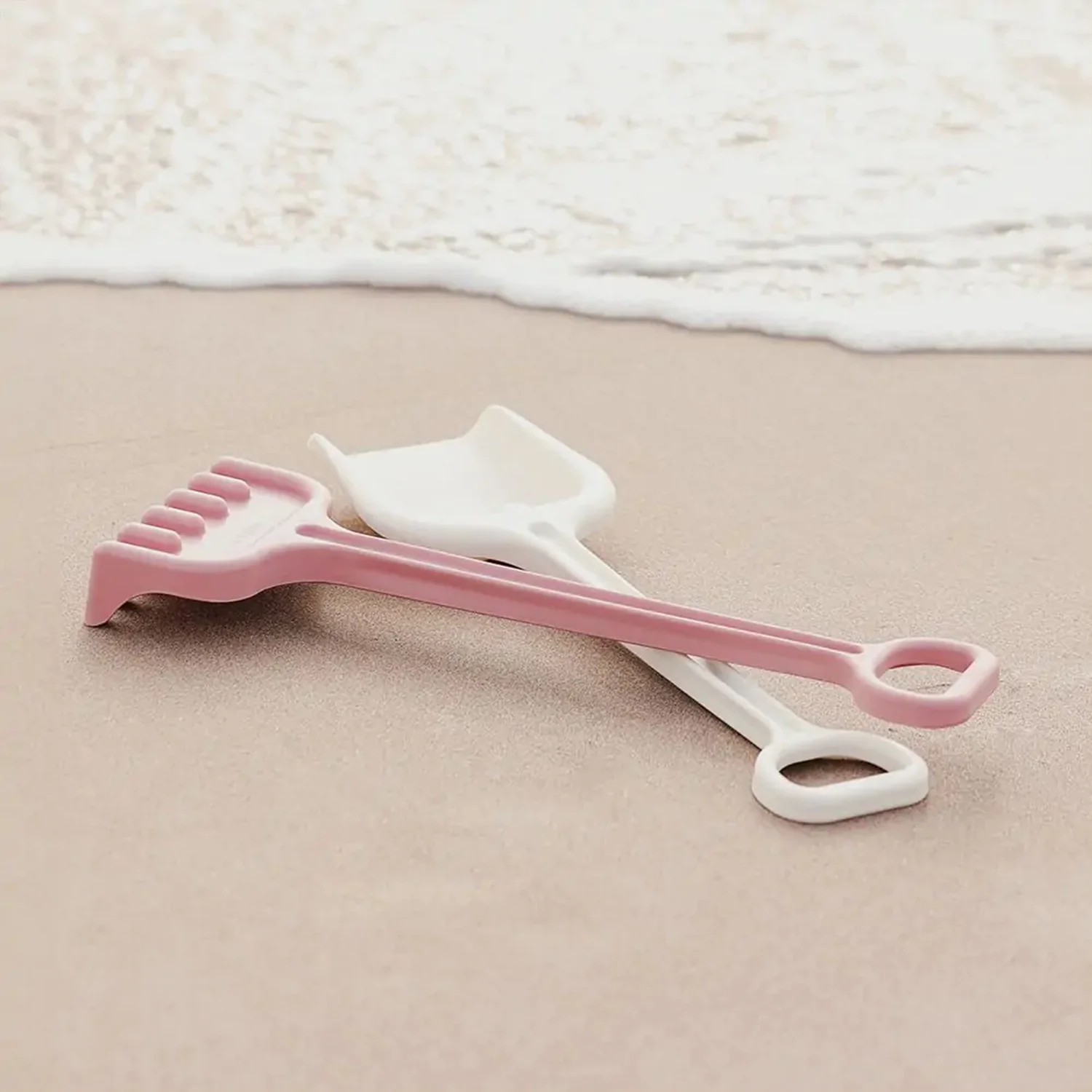 Miniland ECO Rake & Spade Sand Set - Eco-Friendly Beach Toys - Image 3