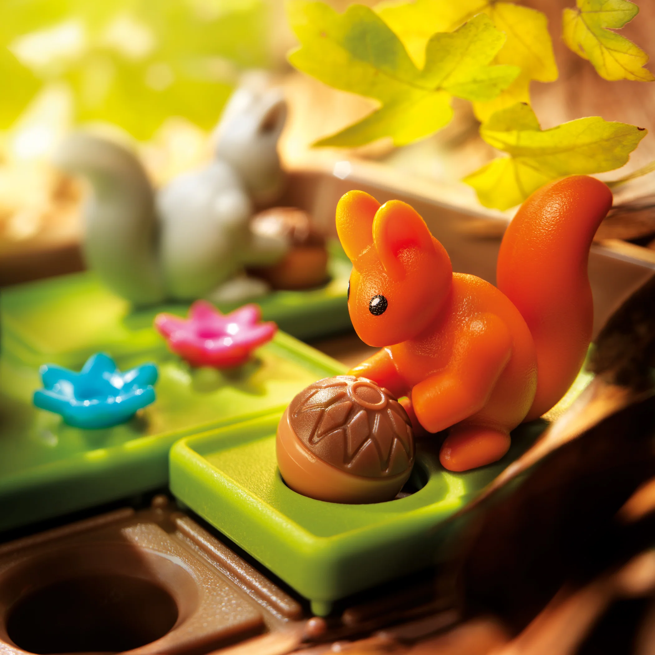 SmartGames Squirrels Go Nuts Sliding Puzzle Game - Image 3