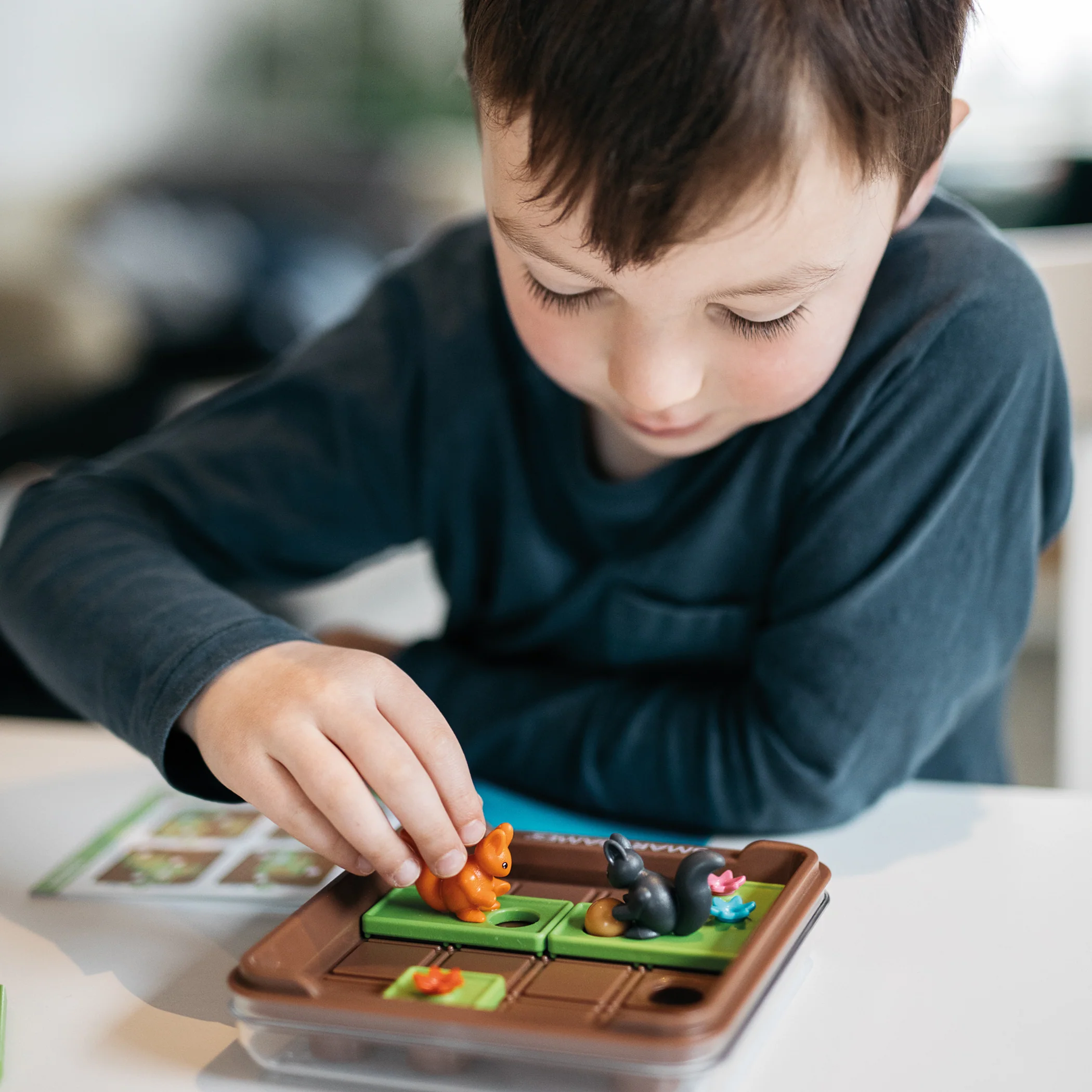 SmartGames Squirrels Go Nuts Sliding Puzzle Game - Image 5