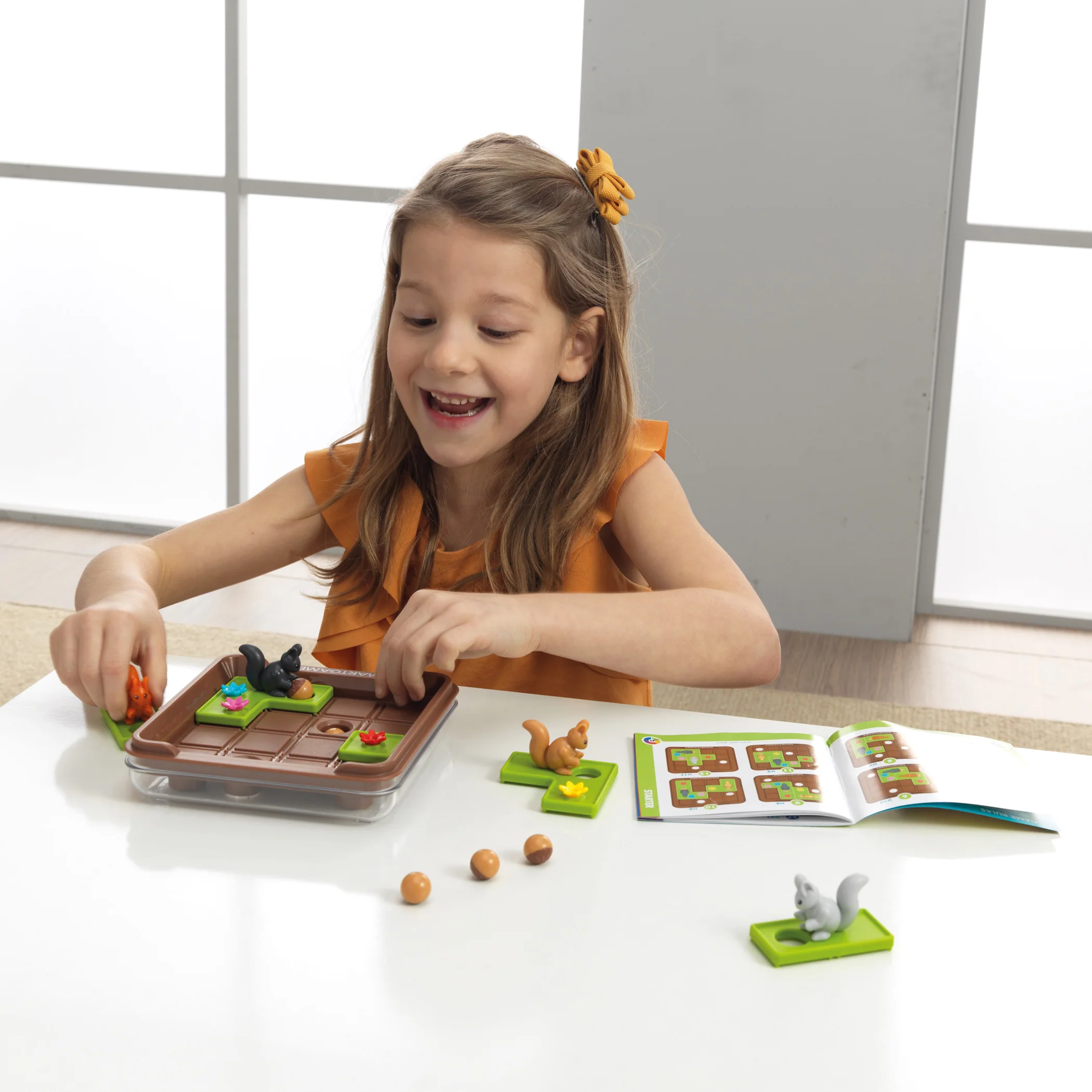 SmartGames Squirrels Go Nuts Sliding Puzzle Game - Image 6