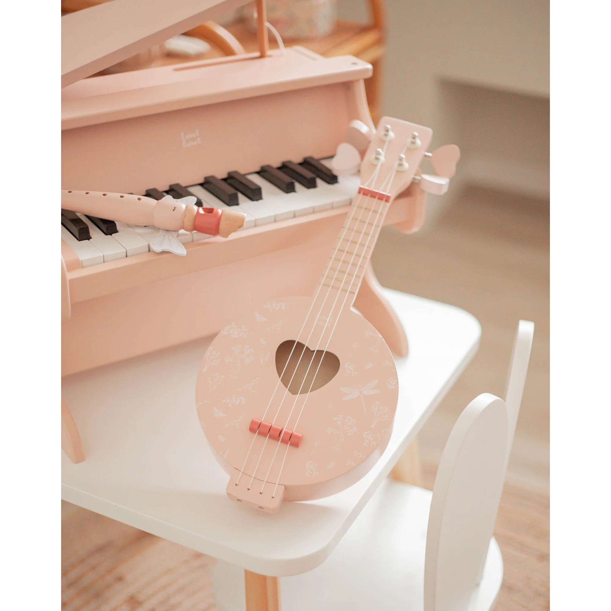 Wooden Banjo: Pink